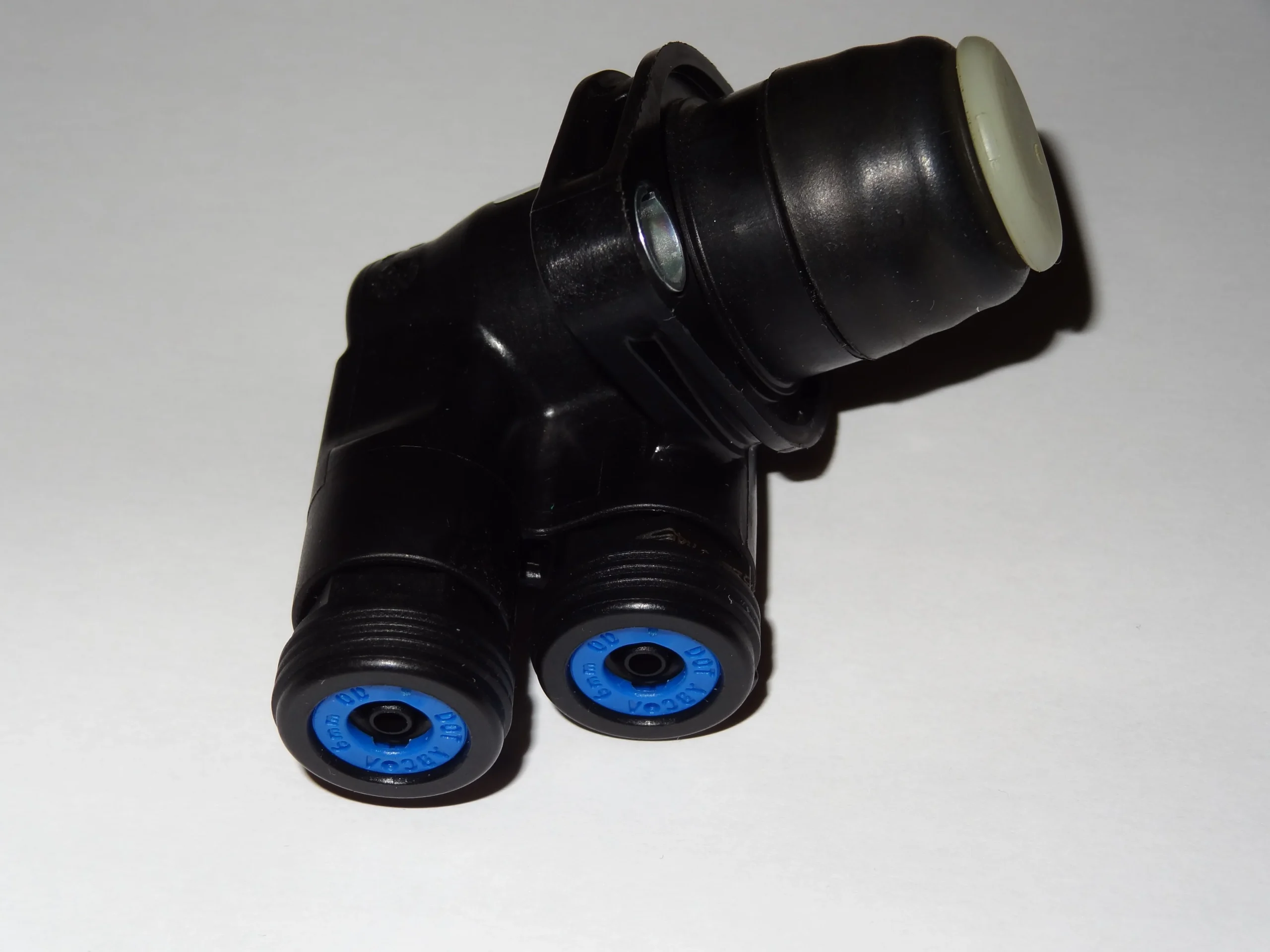 Iveco clutch pedal valve